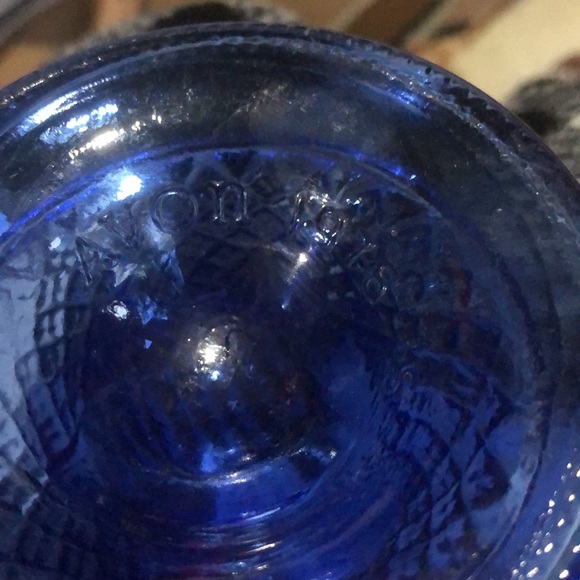 Vintage 1976 Avon blue bell perfume bottle - Picture 7 of 8